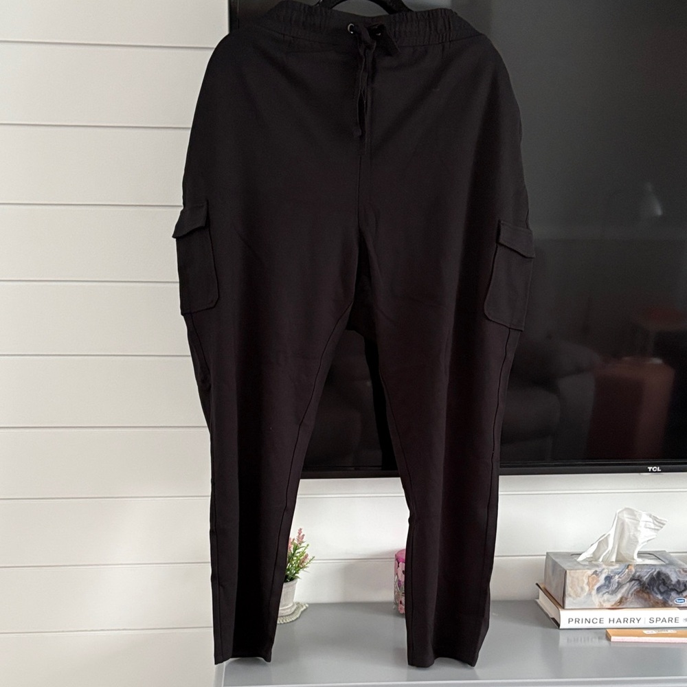 NWOT Ricki’s Black Cargo Pants